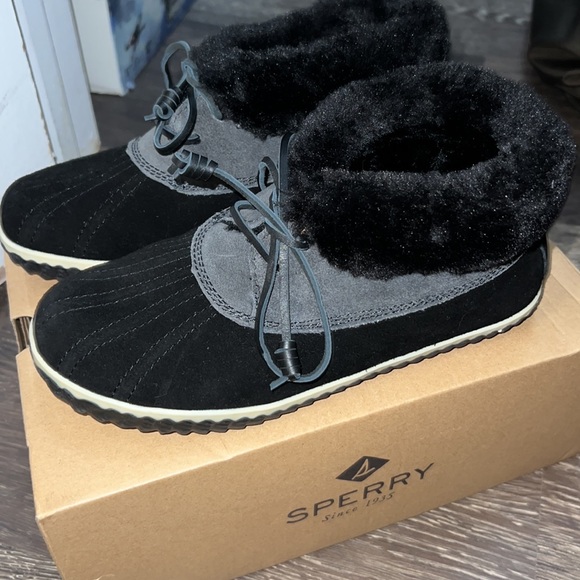🥳HP🥳 Sperry Booties - Picture 3 of 4